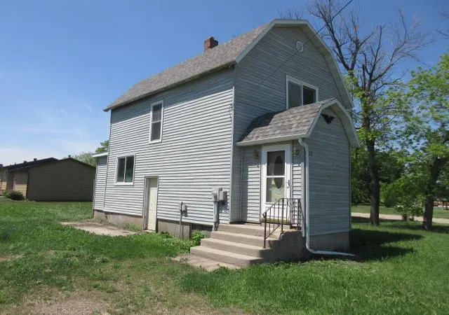 Photo 3 of Sale Pending at 203 4th Street Sw, Hillsboro, ND 58045 | MLS# 7085835 | Listing updated on 2026-09-15