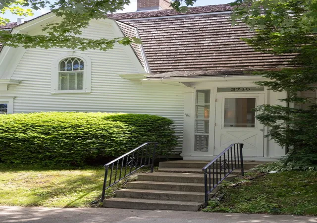 Photo 3 of Sale Pending at 3715 Thomas Ave S, Minneapolis, MN 55410 | MLS# 7086124 | Listing updated on 2026-09-14