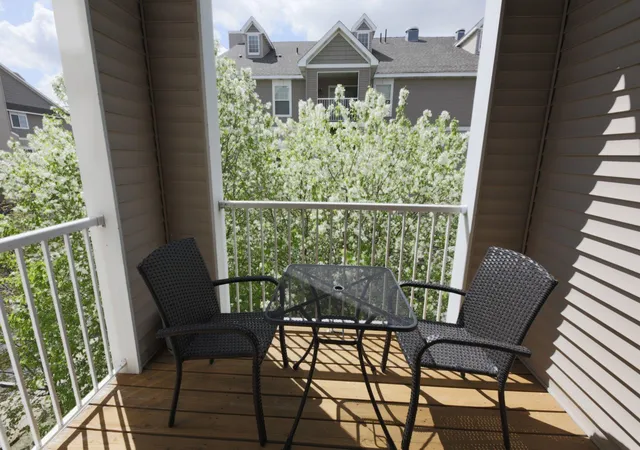 Listing Photo 4 - Condo for sale in building located at 12727 College Vw Dr, Eden Prairie, MN 55347 - Unit #203