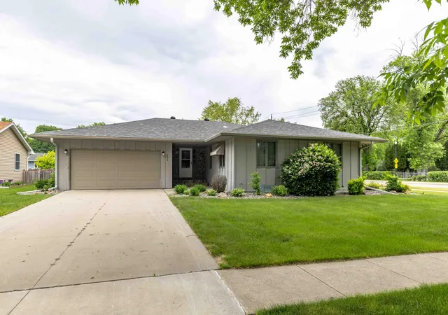 Photo 3 of Single family home for sale at 501 23rd Avenue S, Fargo, ND 58103 | MLS# 7086425 | Listing updated on 2026-09-11