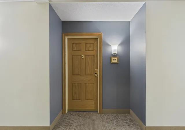 Photo 3 of Condo for sale at 6600 Lyndale Ave S #608, Minneapolis, MN 55423 | MLS# 7086747 | Listing updated on 2026-09-10