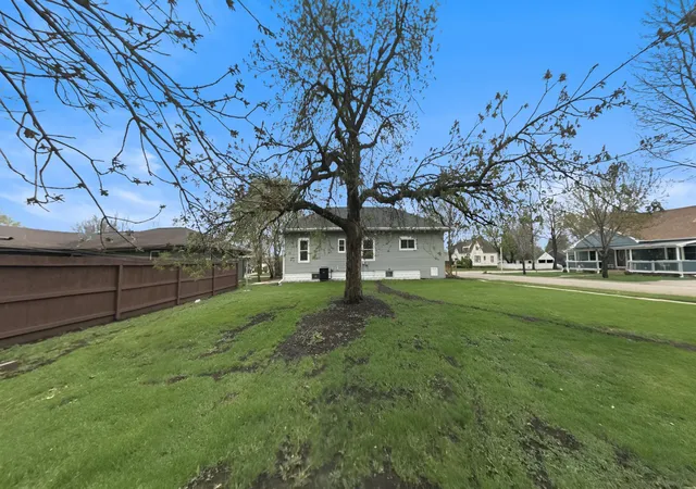 Photo 3 of Single family home for sale at 109 S Cottage Grv Ave, Luverne, MN 56156 | MLS# 7086961 | Listing updated on 2026-09-13