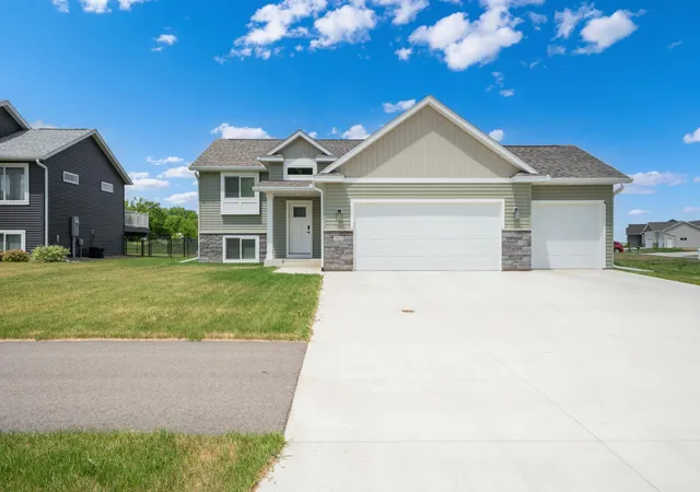 Single family home for sale at 1805 12th Avenue NE, Austin, MN 55912 | MLS# 7087447