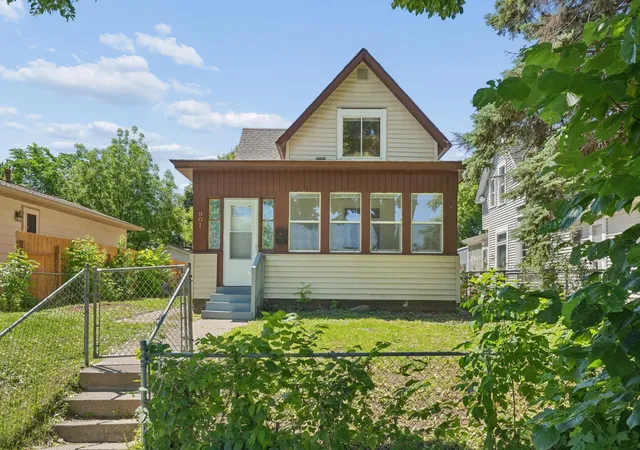 Photo 1 of Single family home for sale at 901 31st Avenue N, Minneapolis, MN 55411 | MLS# 7087771 | Listing updated on 2026-09-11