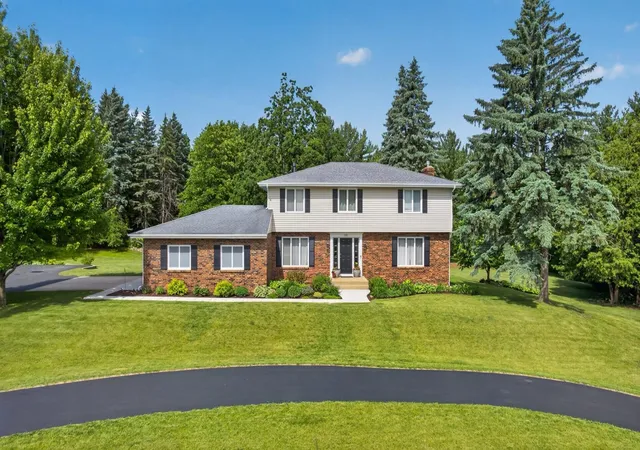Photo 2 of Single family home for sale at 5493 Saint Mary Dr Nw, Rochester, MN 55901 | MLS# 7088172 | Listing updated on 2026-09-15