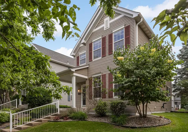 Photo 2 of Single family home for sale at 9771 Gable Dr, Eden Prairie, MN 55347 | MLS# 7088237 | Listing updated on 2026-09-09