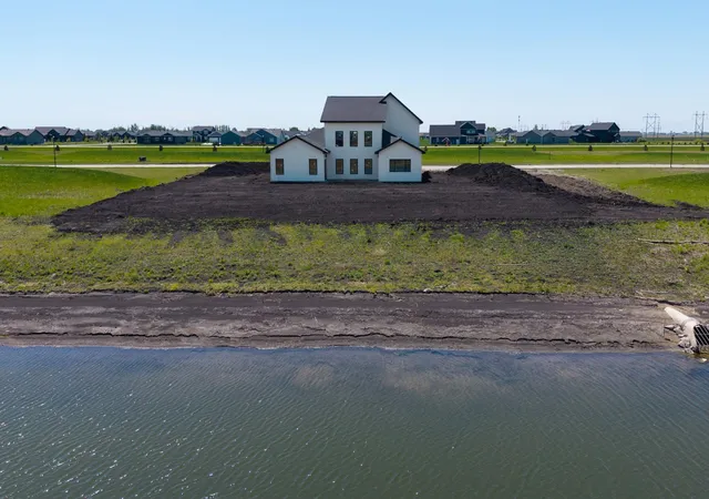 Photo 3 of Single family home for sale at 4947 41 Avenue N, Fargo, ND 58102 | MLS# 7088838 | Listing updated on 2026-09-24