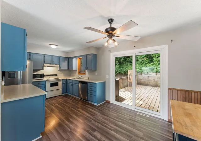Photo 4 of Single family home for sale at 509 Mill St E, Cannon Falls, MN 55009 | MLS# 7088976 | Listing updated on 2026-09-12