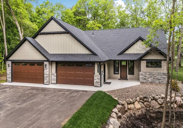 Photo 2 of Single family home for sale at 23696 Warren Ln, Deerwood, MN 56444 | MLS# 7089281 | Listing updated on 2026-09-15