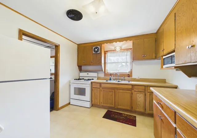 Photo 2 of Single family home for sale at 7659 Anderson St, Siren, WI 54872 | MLS# 7089798 | Listing updated on 2026-09-10