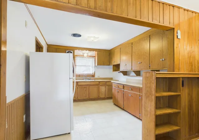 Photo 3 of Single family home for sale at 7659 Anderson St, Siren, WI 54872 | MLS# 7089798 | Listing updated on 2026-09-10