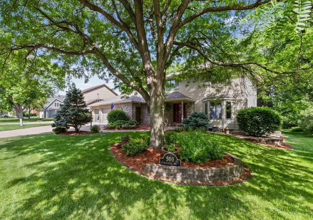 Photo 2 of Single family home for sale at 500 Bohlken Dr, Hastings, MN 55033 | MLS# 7089915 | Listing updated on 2026-09-12