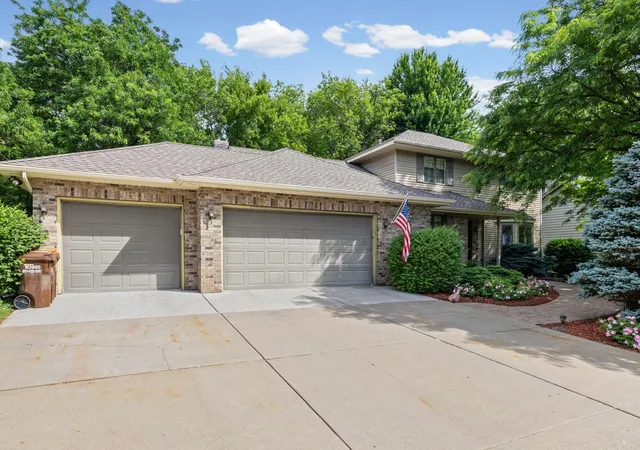 Photo 4 of Single family home for sale at 500 Bohlken Dr, Hastings, MN 55033 | MLS# 7089915 | Listing updated on 2026-09-12