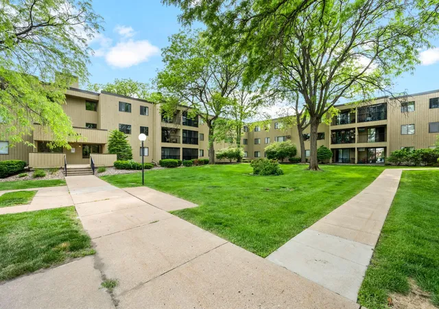 Photo 1 of Condo for sale at 4101 Parklawn Ave #201, Minneapolis, MN 55435 | MLS# 7090263 | Listing updated on 2026-09-10