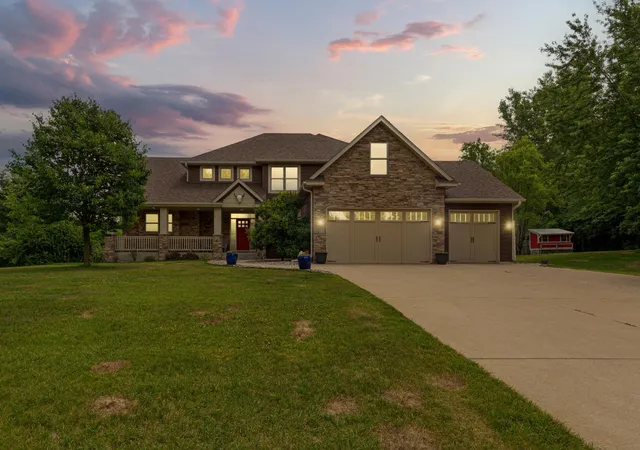 Photo 2 of Single family home for sale at 11205 Cir Lake Ln, Faribault, MN 55021 | MLS# 7090308 | Listing updated on 2026-09-15