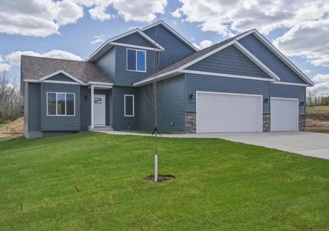 Photo 2 of Single family home for sale at 2125 13th Street Nw, Faribault, MN 55021 | MLS# 7090389 | Listing updated on 2026-09-15