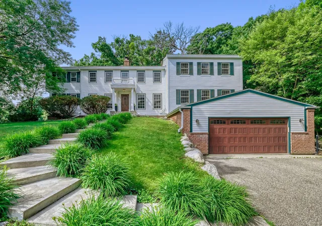 Photo 2 of Single family home for sale at 211 Paisley Ln, Minneapolis, MN 55422 | MLS# 7090493 | Listing updated on 2026-09-09