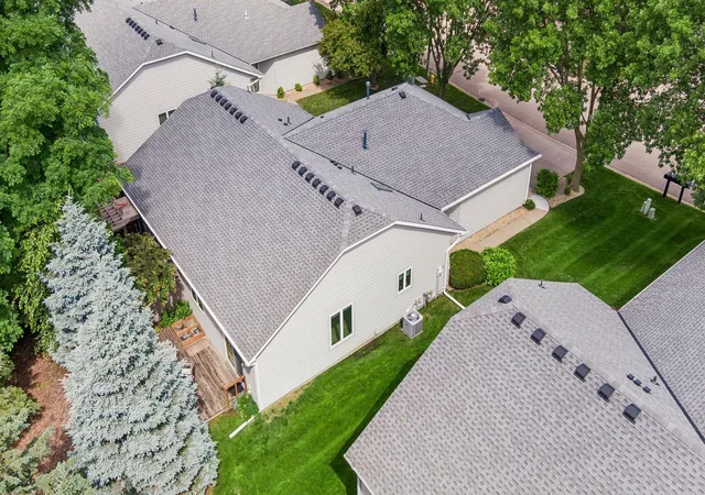 Photo 3 of Sale Pending at 710 Emerald Ridge, Saint Paul, MN 55113 | MLS# 7090582 | Listing updated on 2026-10-01