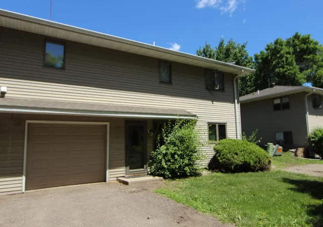 Photo 2 of Condo for sale at 307 Arcadian Pl, Buffalo, MN 55313 | MLS# 7090745 | Listing updated on 2026-09-14
