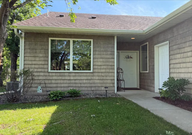 Photo 1 of Single family home for sale at 500 Shoreacres Ct Sw, Bemidji, MN 56601 | MLS# 7090786 | Listing updated on 2026-09-10