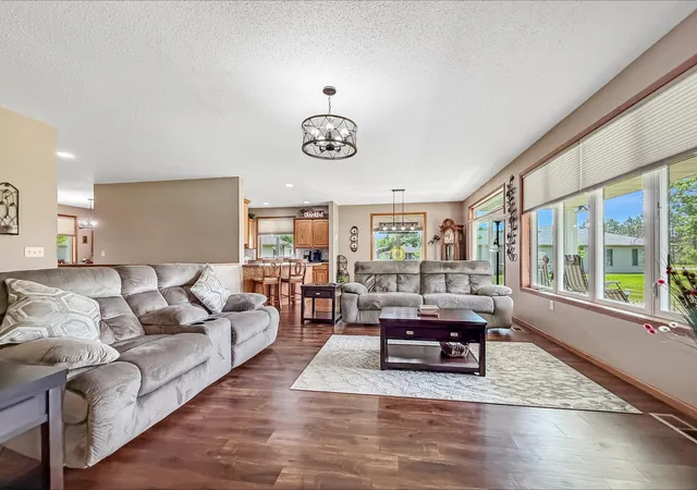 Photo 3 of Single family home for sale at 500 Shoreacres Ct Sw, Bemidji, MN 56601 | MLS# 7090786 | Listing updated on 2026-09-10