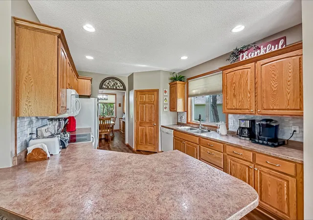 Photo 3 of Single family home for sale at 500 Shoreacres Ct SW, Bemidji, MN 56601 | MLS# 7090786 | Listing updated on 2026-09-10
