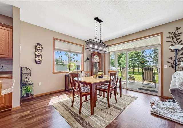 Photo 4 of Single family home for sale at 500 Shoreacres Ct SW, Bemidji, MN 56601 | MLS# 7090786 | Listing updated on 2026-09-10