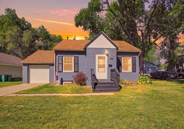 Photo 3 of Single family home for sale at 635 E 2nd Street, Litchfield, MN 55355 | MLS# 7091010 | Listing updated on 2026-09-15