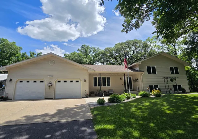 Photo 1 of Single family home for sale at 30099 Conita Cir, Paynesville, MN 56362 | MLS# 7091166 | Listing updated on 2026-09-10