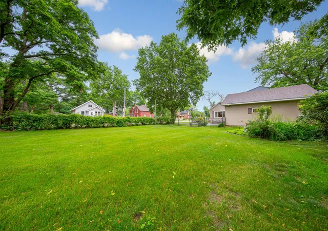 Photo 3 of Sale Pending at 806 5th Street Nw, Faribault, MN 55021 | MLS# 7091476 | Listing updated on 2026-09-12