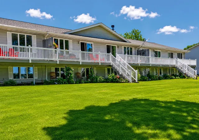 Photo 2 of Single family home for sale at 14747 Snake Trl, Waseca, MN 56093 | MLS# 7092292 | Listing updated on 2026-09-10