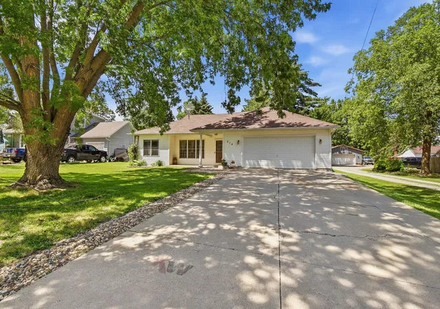 Photo 3 of Single family home for sale at 214 Trondheim Rd, Kenyon, MN 55946 | MLS# 7092584 | Listing updated on 2026-09-11
