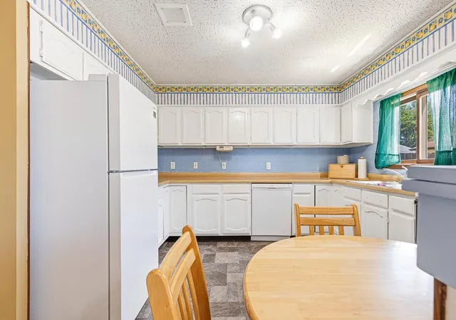 Photo 2 of Single family home for sale at 213 2nd Street E, Jasper, MN 56144 | MLS# 7092797 | Listing updated on 2026-09-14