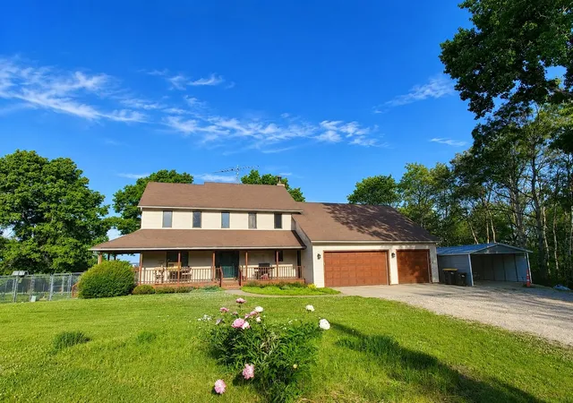 Photo 1 of Single family home for sale at 3906 Silver Crk Rd Ne, Rochester, MN 55906 | MLS# 7092969 | Listing updated on 2026-09-10