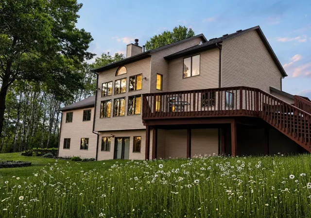 Photo 4 of Single family home for sale at 3906 Silver Crk Rd NE, Rochester, MN 55906 | MLS# 7092969 | Listing updated on 2026-09-10