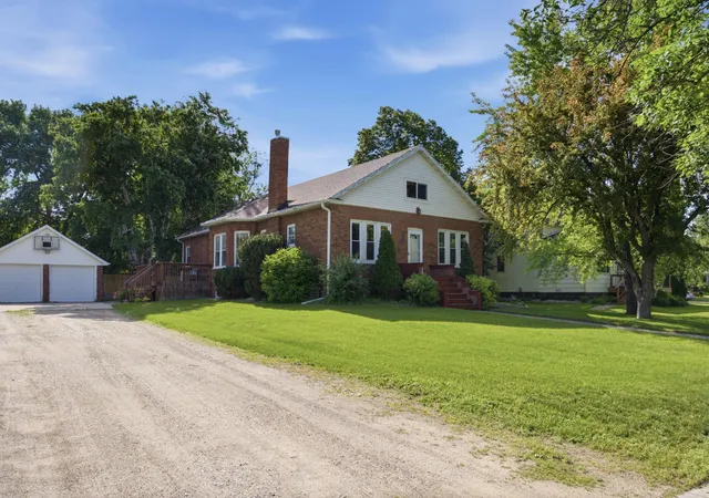 Photo 2 of Single family home for sale at 415 9th Street, Hawley, MN 56549 | MLS# 7093171 | Listing updated on 2026-09-15