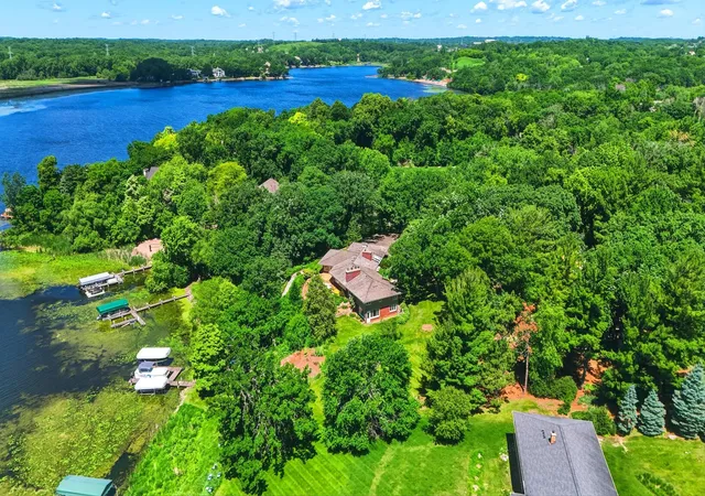 Photo 2 of Sale Pending at 7011 Willow Crk Rd, Eden Prairie, MN 55344 | MLS# 7093436 | Listing updated on 2026-09-11