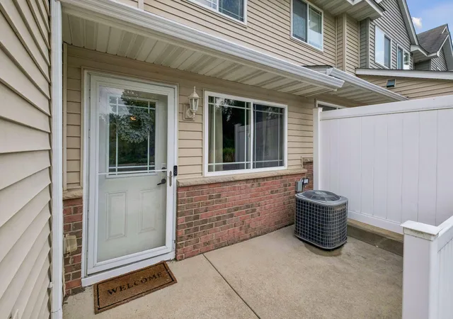 Photo 4 of Single family home for sale at 3009 Western Ave Nw, Faribault, MN 55021 | MLS# 7093739 | Listing updated on 2026-09-15