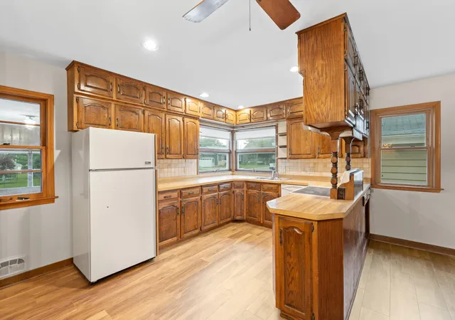 Photo 3 of Single family home for sale at 145 6th Street Nw, Plainview, MN 55964 | MLS# 7094109 | Listing updated on 2026-09-11