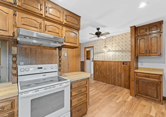 Photo 3 of Single family home for sale at 145 6th Street NW, Plainview, MN 55964 | MLS# 7094109 | Listing updated on 2026-09-11