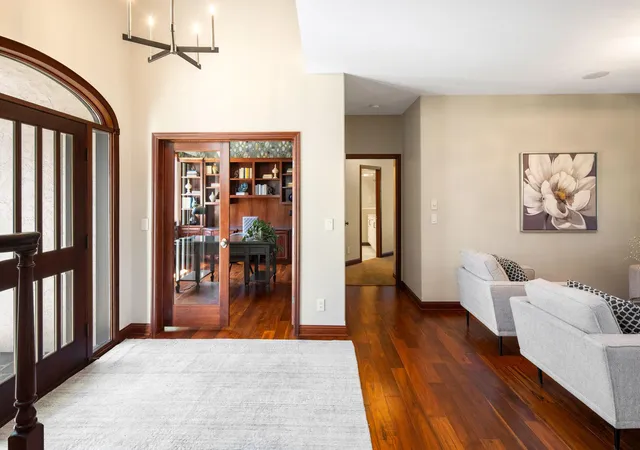 Photo 4 of Sale Pending at 19001 Orchard Trl, Lakeville, MN 55044 | MLS# 7094158 | Listing updated on 2026-09-14