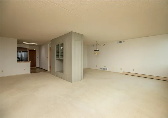 Photo 3 of Sale Pending at 600 4th Street SW #605, Rochester, MN 55902 | MLS# 7094228 | Listing updated on 2026-09-11