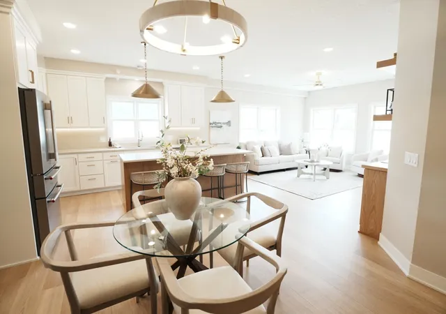 Photo 2 of Single family home for sale at 425 Ford St E, Northfield, MN 55057 | MLS# 7094565 | Listing updated on 2026-09-10