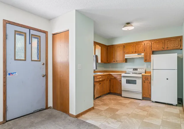 Photo 3 of Sale Pending at 2018 42nd Street NW, Rochester, MN 55901 | MLS# 7094607 | Listing updated on 2026-09-09