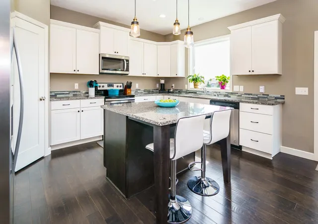 Photo 3 of Single family home for sale at 14000 Ashford Path, Rosemount, MN 55068 | MLS# 7094657 | Listing updated on 2026-09-09