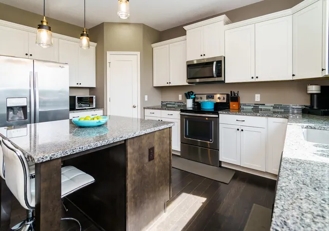 Photo 4 of Single family home for sale at 14000 Ashford Path, Rosemount, MN 55068 | MLS# 7094657 | Listing updated on 2026-09-09