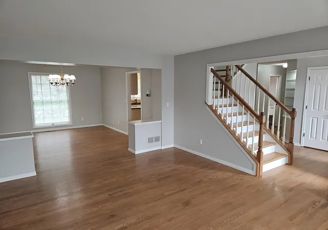 Photo 3 of Single family home for sale at 8982 Hunters Trl, Saint Paul, MN 55125 | MLS# 7094781 | Listing updated on 2026-09-15