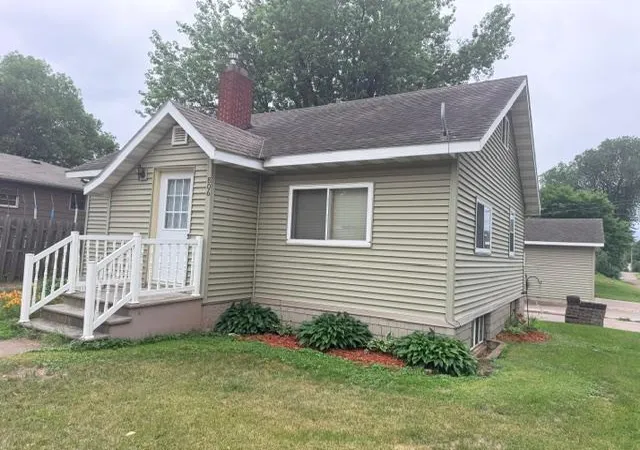Photo 2 of Single family home for sale at 806 1st Avenue Ne, Little Falls, MN 56345 | MLS# 7095043 | Listing updated on 2026-09-12