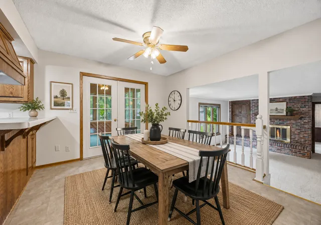 Photo 3 of Single family home for sale at 522 Shady Ridge Rd Nw, Hutchinson, MN 55350 | MLS# 7095536 | Listing updated on 2026-09-08