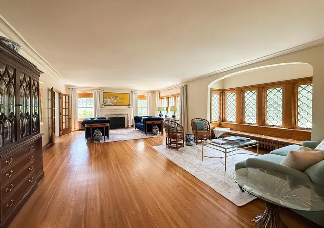 Photo 4 of Single family home for sale at 909 8th Street SW, Rochester, MN 55902 | MLS# 7095655 | Listing updated on 2026-09-15